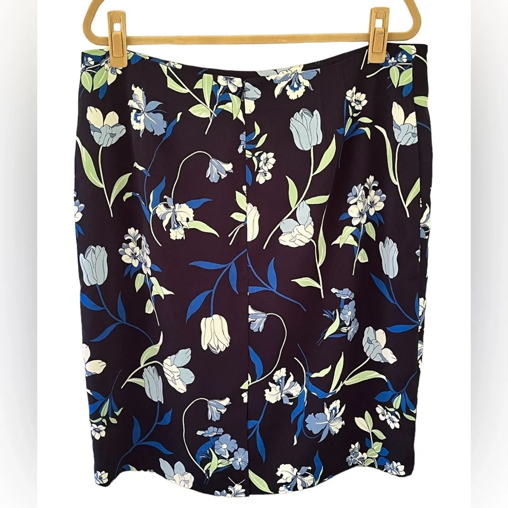 NEW Ann Taylor Factory Navy Blue Floral Straight Pencil Skirt Lined Size 16